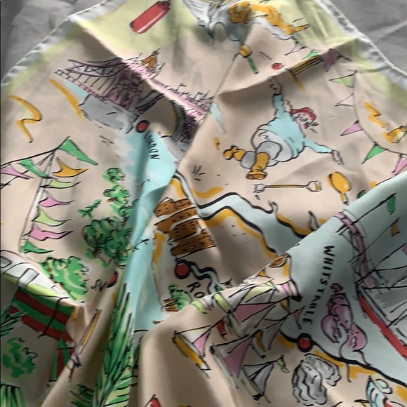 Burberry silk scarf - Picture 7 of 7